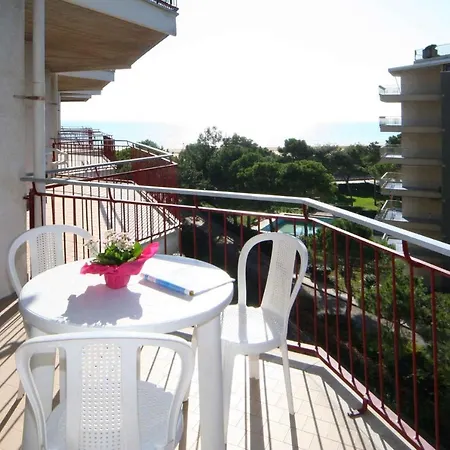 Apartamento Apartments In Lignano Sabbiadoro 42727 *