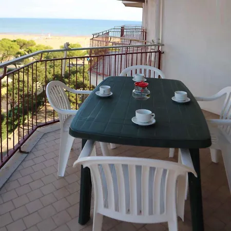 Apartments In Lignano Sabbiadoro 42727 Apartamento Lignano Sabbiadoro