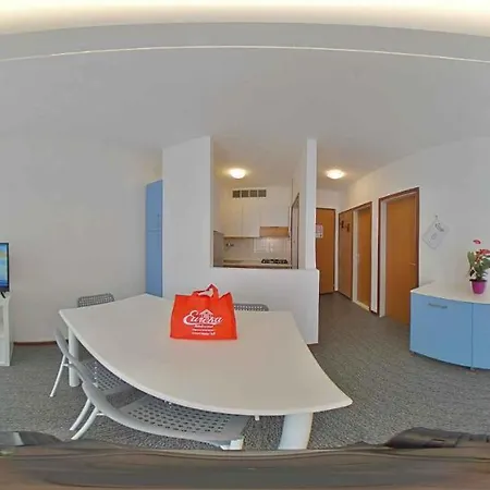アパート Apartments In Lignano Sabbiadoro 42727 リニャーノ・サッビアドーロ